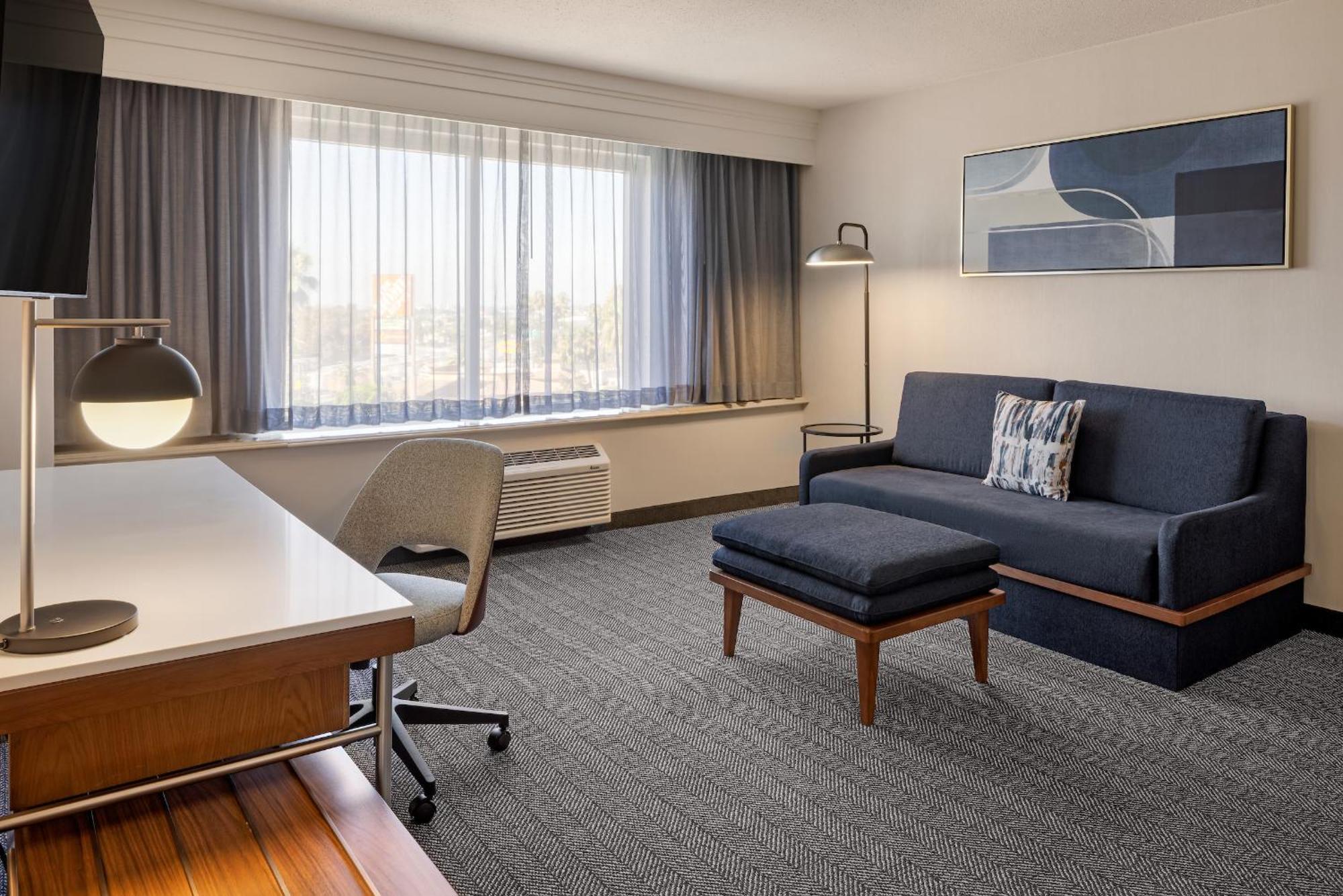 Courtyard By Marriott Baldwin Park Ξενοδοχείο Εξωτερικό φωτογραφία