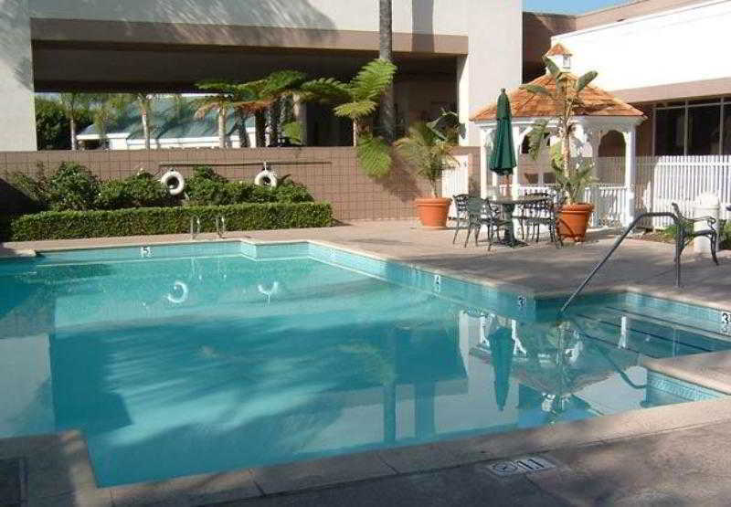 Courtyard By Marriott Baldwin Park Ξενοδοχείο Εξωτερικό φωτογραφία